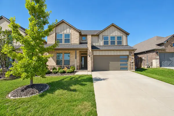 10208 Hanks Creek Road, Fort Worth, TX 76126