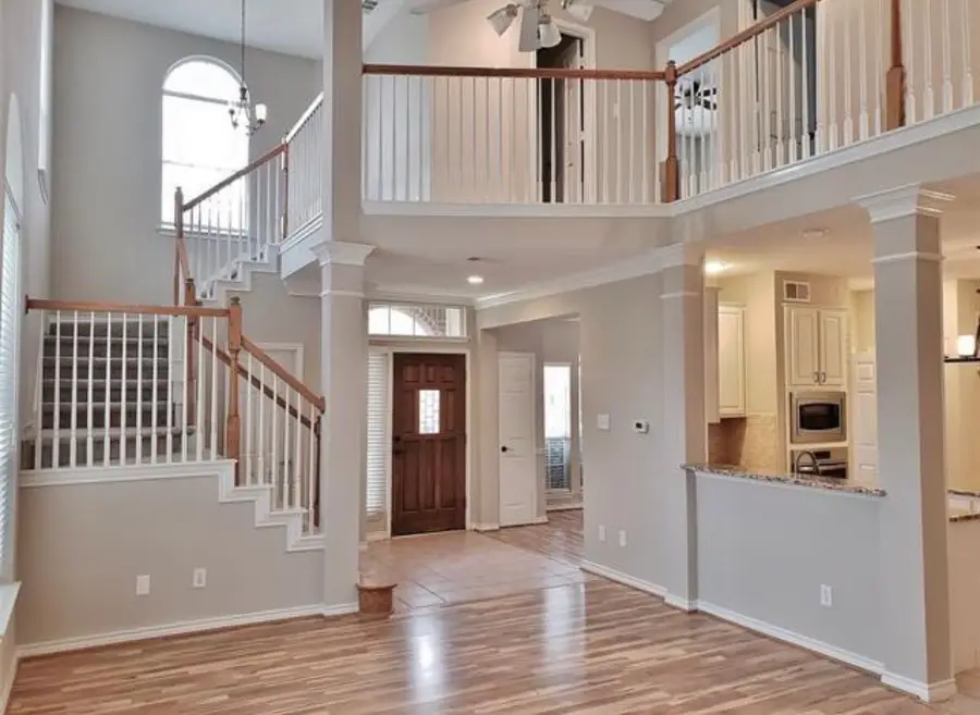 211 Moss Hill Road, Irving, TX 75063 - #2