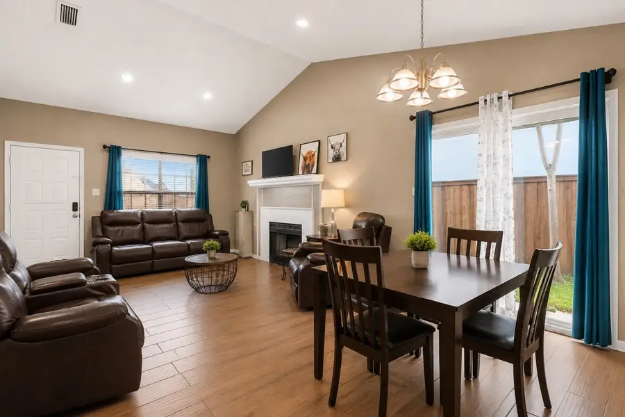 10319 Waterbury Drive, Dallas, TX 75217 - #3