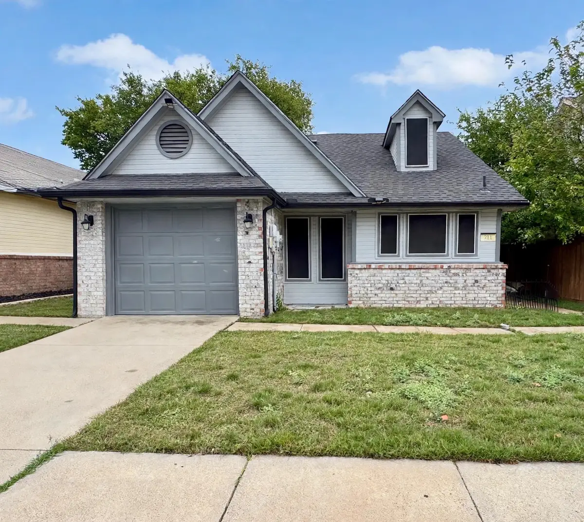 911 Gaynor Avenue, Duncanville, TX 75137 - #1