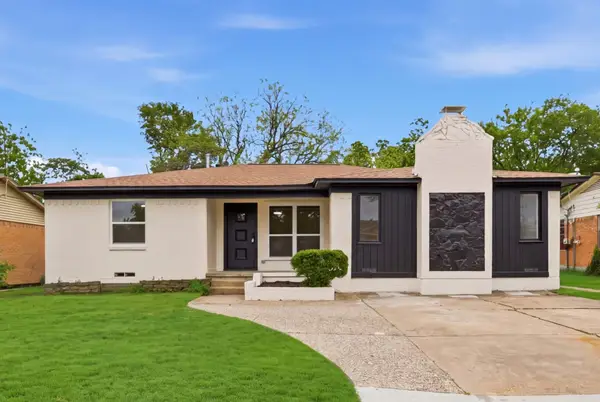 1112 Noble Avenue, Carrollton, TX 75006