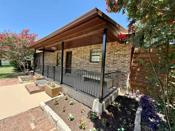304 Oak Drive, Argyle, TX 76226