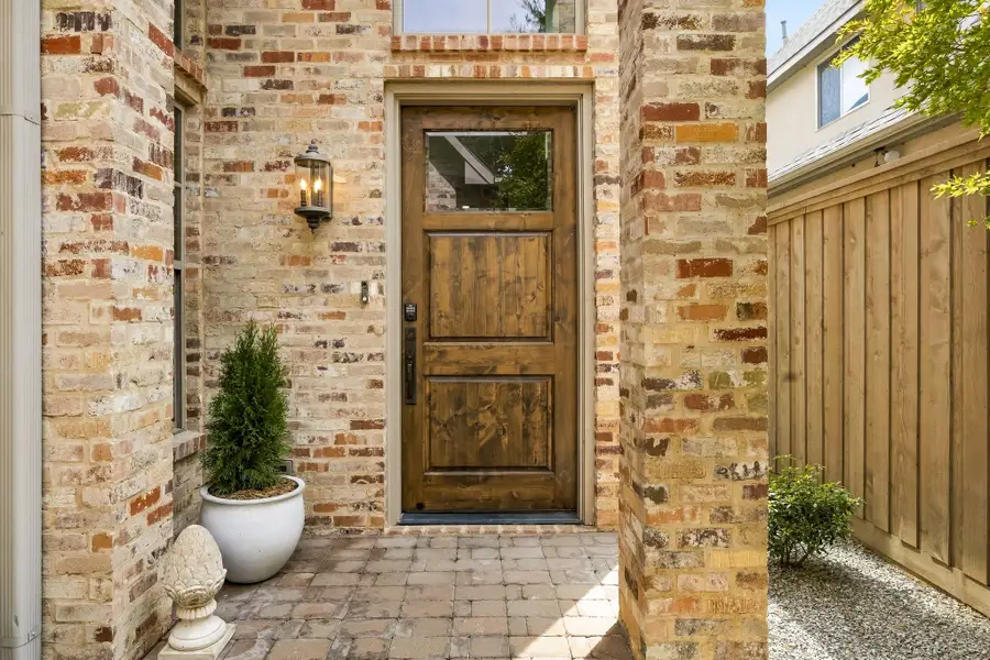 3710 Fairfax Avenue, Dallas, TX 75209 - #3