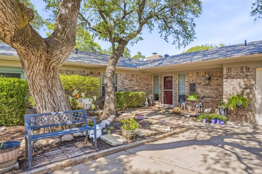 4304 Acoma Court, Granbury, TX 76048 - #2