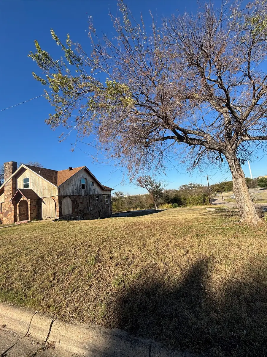 2800 NW 31st Street, Fort Worth, TX 76106 - #2
