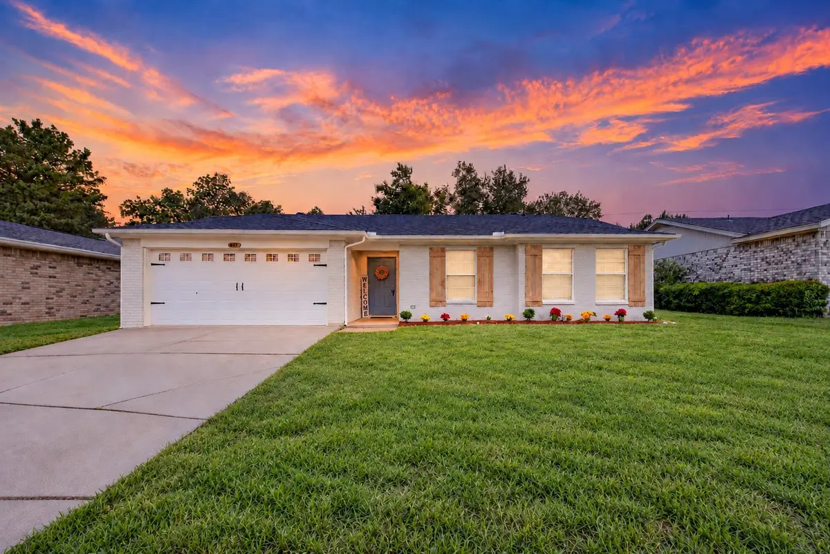 617 S Waxahachie Street, Mansfield, TX 76063 - #1
