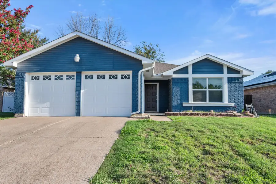 411 Lantana Drive, Arlington, TX 76018 - #2