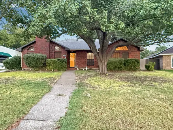 316 N Winding Oaks Drive, Wylie, TX 75098