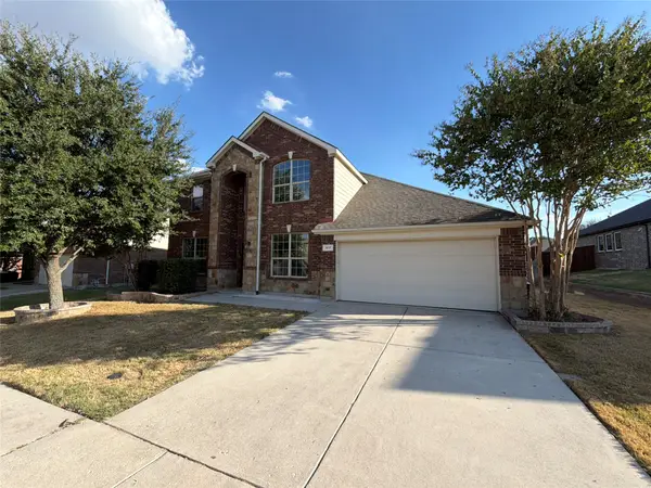 1617 Fallingwater Trail, Haslet, TX 76052