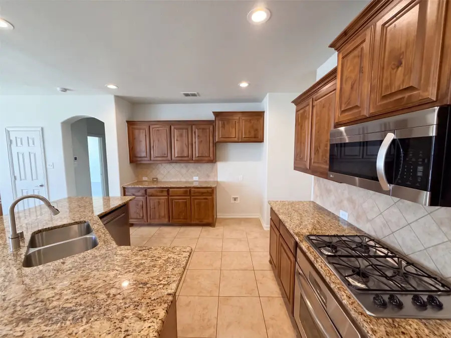 1617 Fallingwater Trail, Haslet, TX 76052 - #2
