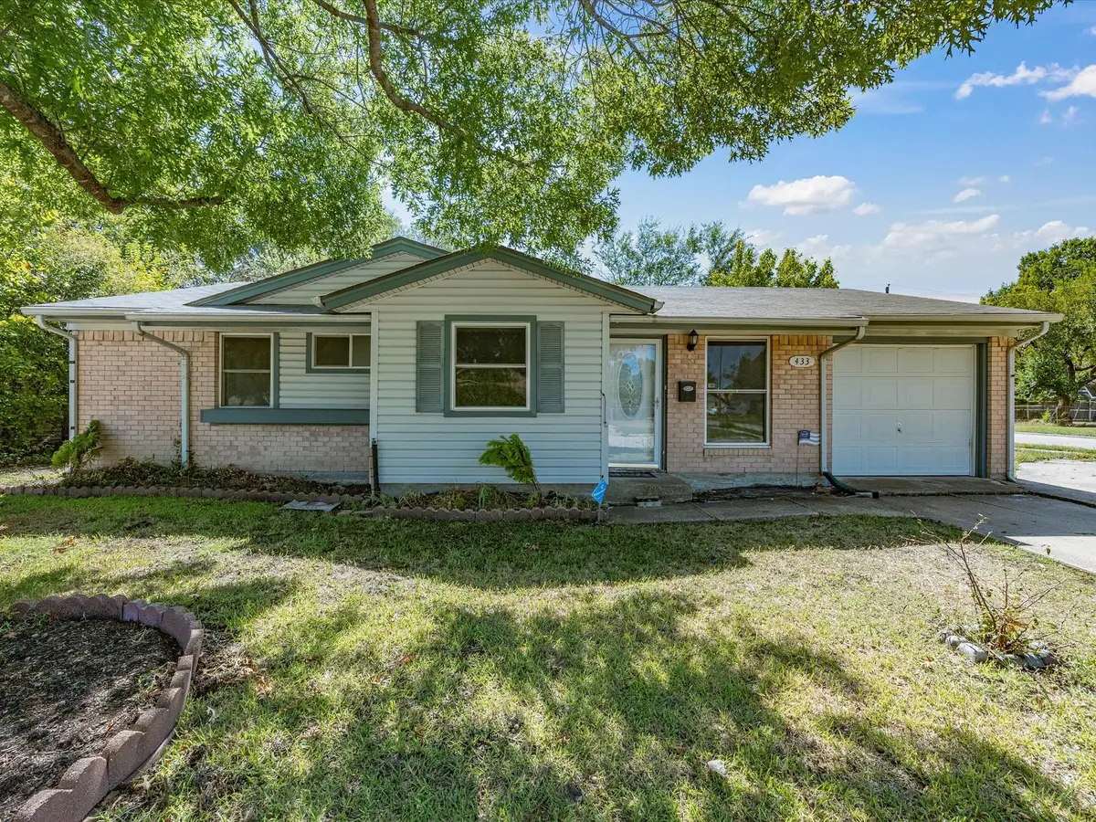 433 W Dorris Drive, Grand Prairie, TX 75051 - #1