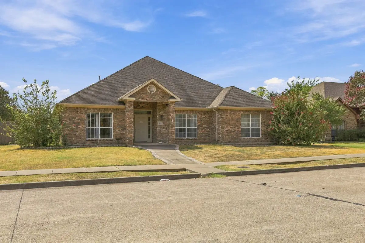 8318 Portsmouth Drive, Rowlett, TX 75088 - #1