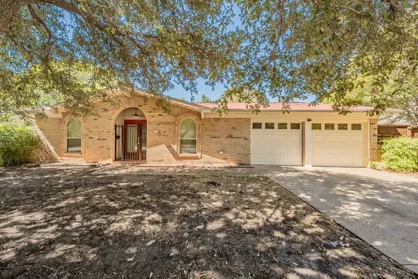 5216 Wentworth Street, Fort Worth, TX 76132