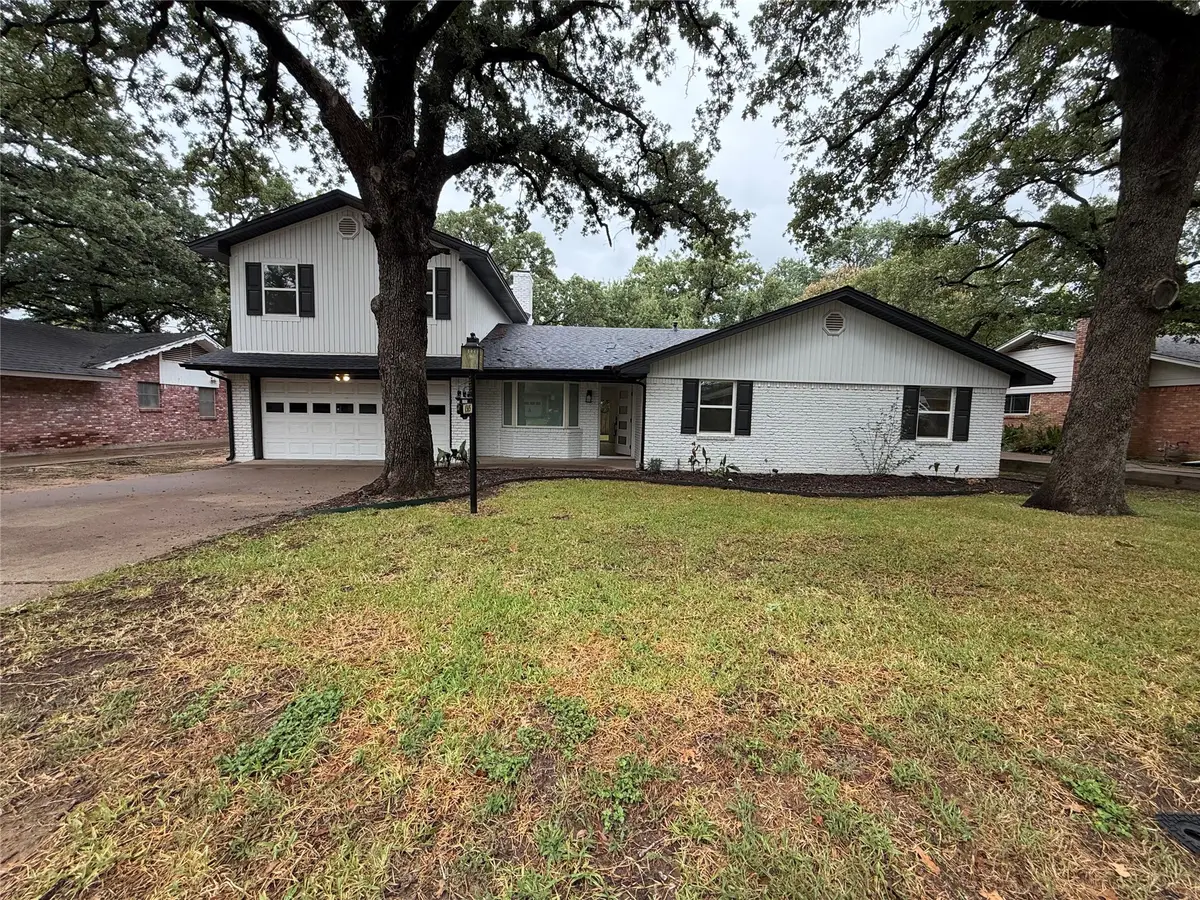1515 Cherokee Street, Arlington, TX 76012 - #1
