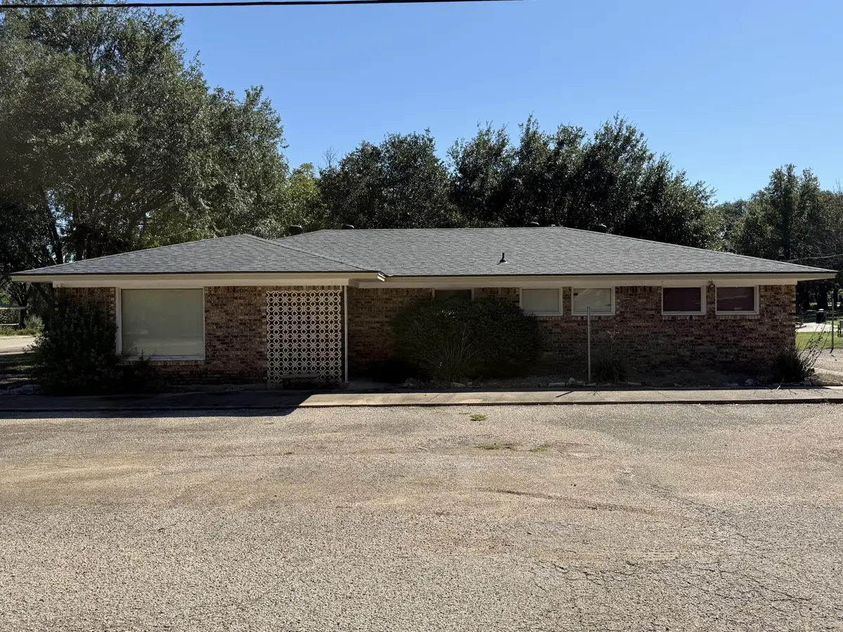 401 5th Street, Valley Mills, TX 76689 - #1