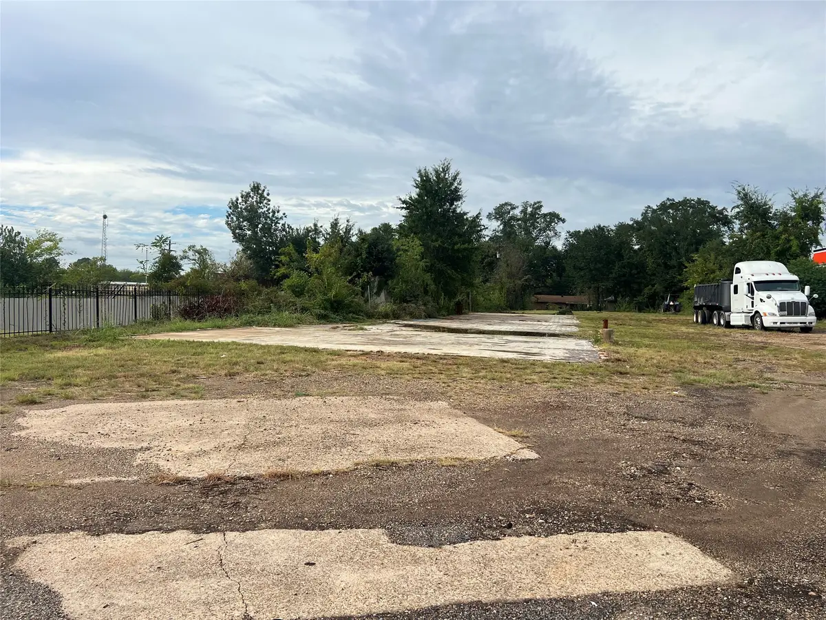 3444 Greenwood Road, Shreveport, LA 71109 - #1