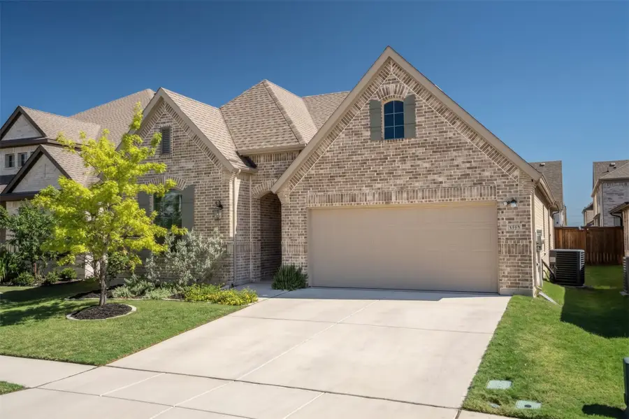 1373 Silverthorn Trail, Justin, TX 76247 - #2