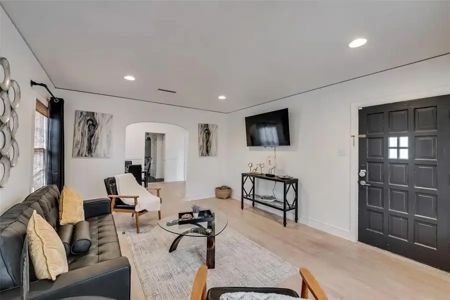 2707 Burlington Boulevard, Dallas, TX 75211 - #3