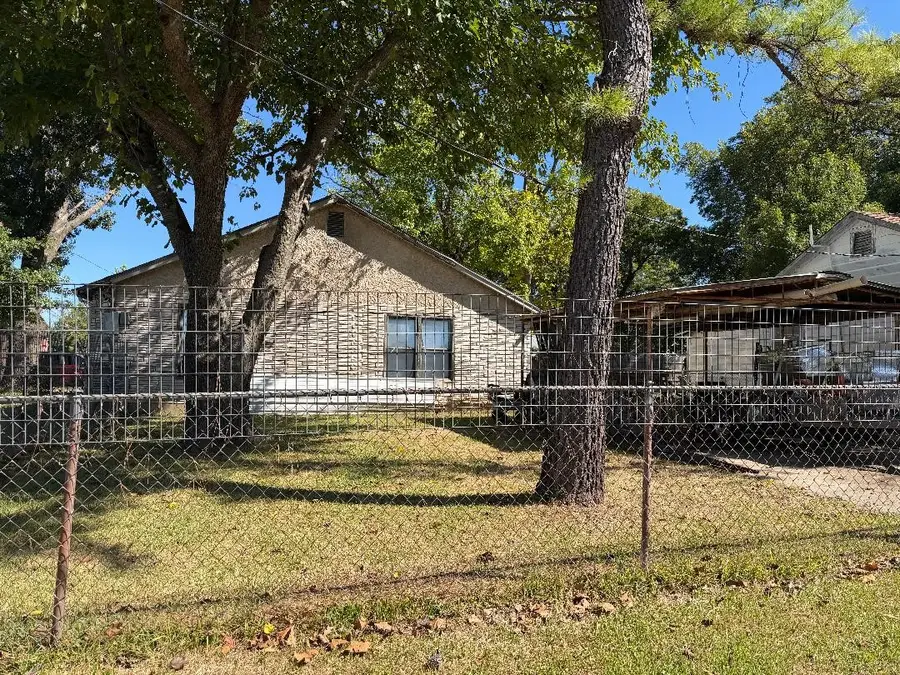 114 Wainwright Street, Whitesboro, TX 76273 - #2