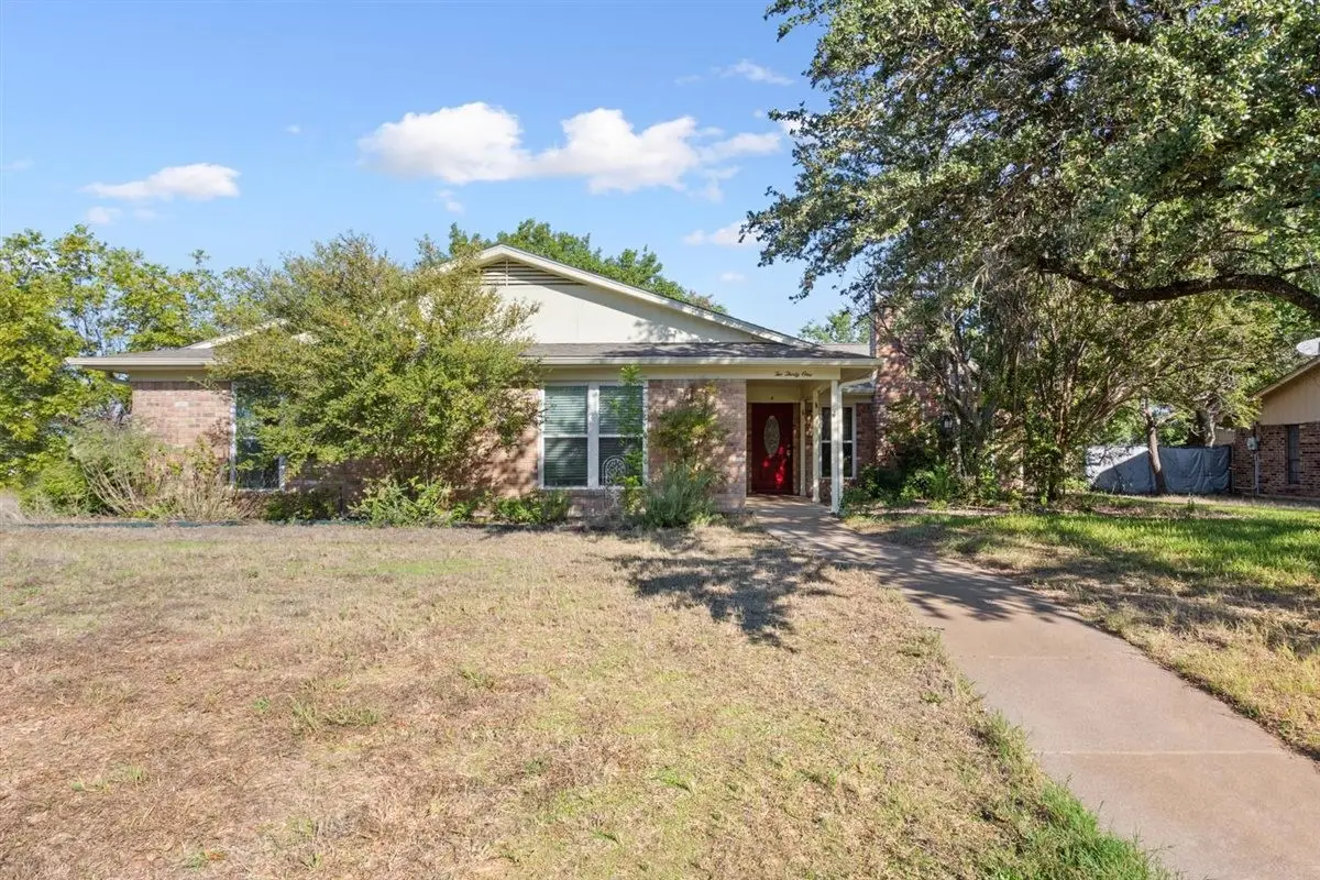 231 Del Rio Drive, Hewitt, TX 76643 - #1