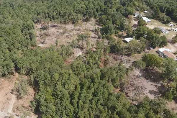 500 Uren Lee Road, Overton, TX 75684