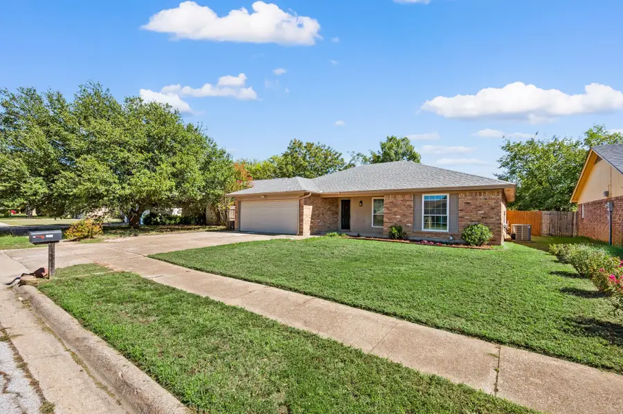 7512 Clover Lane, Watauga, TX 76148 - #2