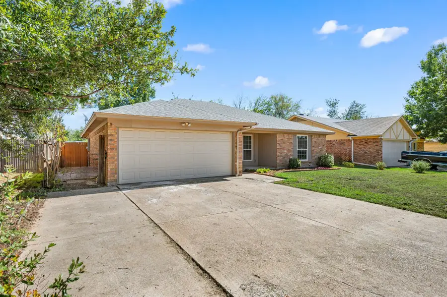 7512 Clover Lane, Watauga, TX 76148 - #3