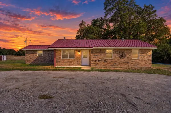 504 W Clay Street, Montague, TX 76251