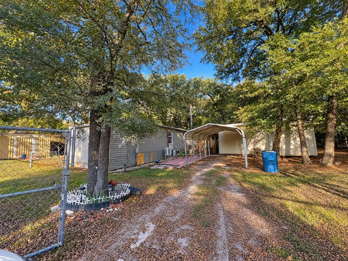 632 Cumberland Trail, Valley View, TX 76272 - #1