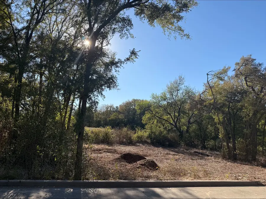 120 N Andrews Drive, Robinson, TX 76706 - #2