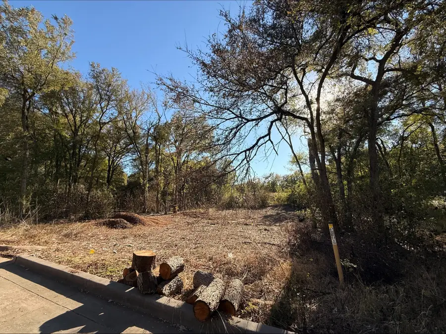 120 N Andrews Drive, Robinson, TX 76706 - #3
