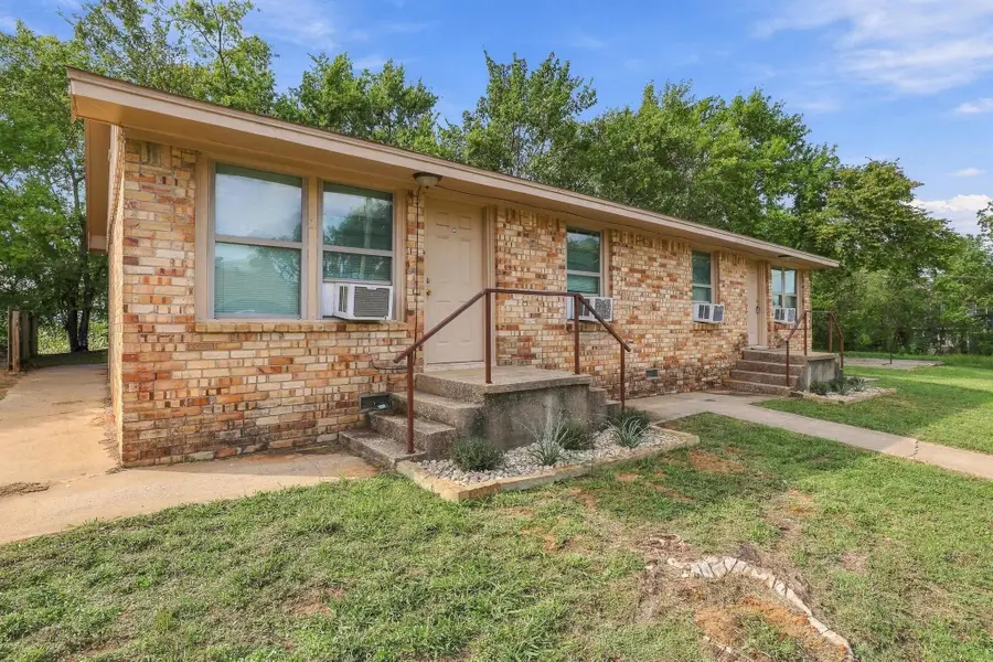 701 W Hull Street, Denison, TX 75020 - #2