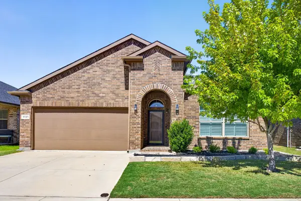1121 Lakin Road, Fort Worth, TX 76177