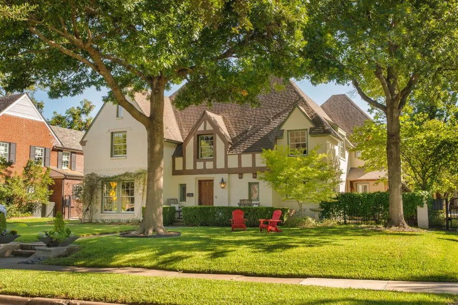 6826 Lakeshore Drive, Dallas, TX 75214 - #2