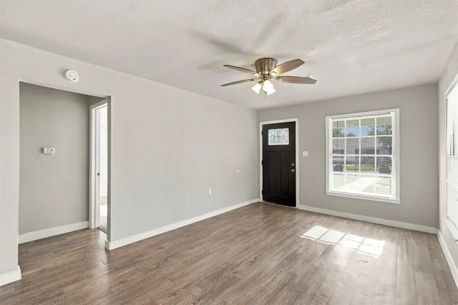 3301 N 23rd Street, Waco, TX 76708 - #3