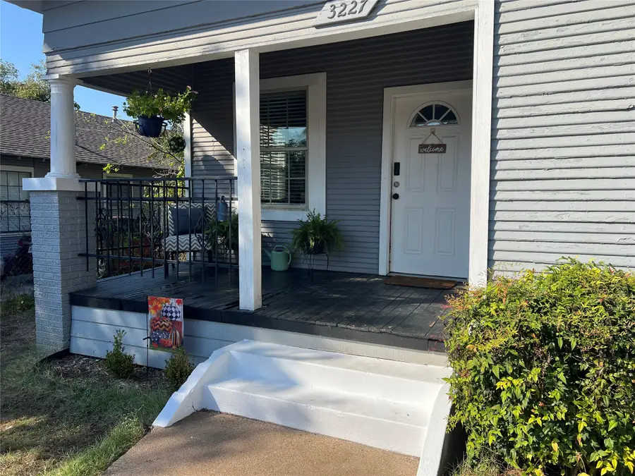 3227 Avenue I, Fort Worth, TX 76105 - #3