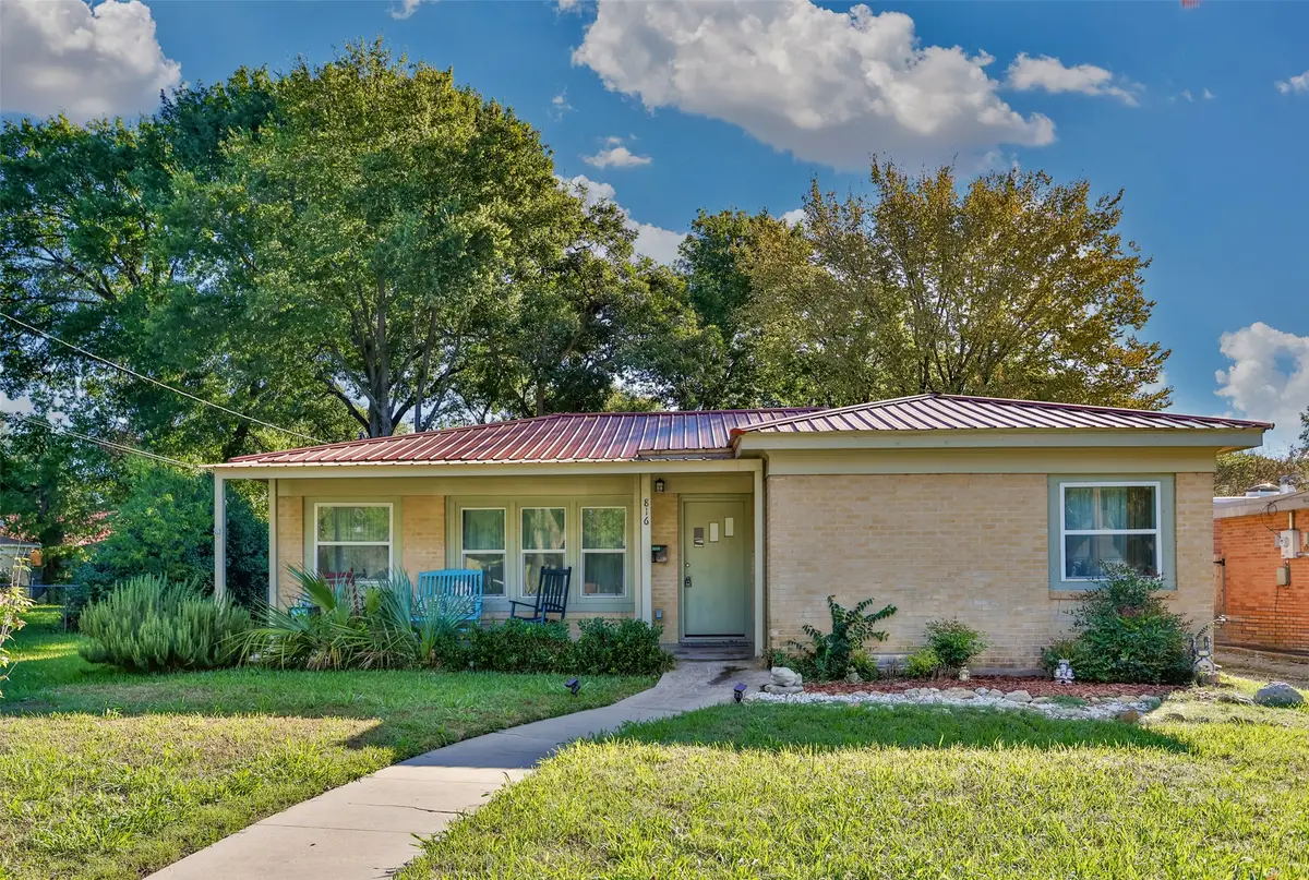 816 S Dixon Street, Gainesville, TX 76240 - #1
