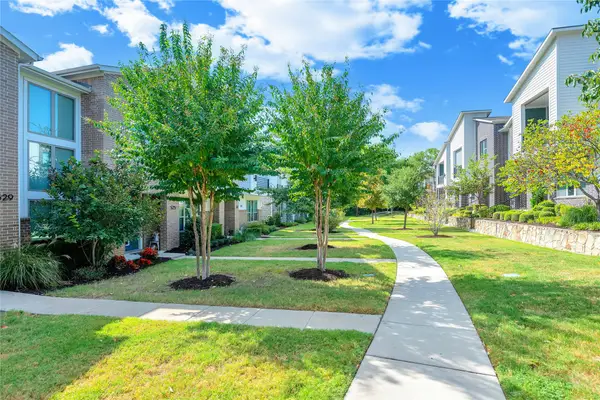 525 Division Street, Plano, TX 75075