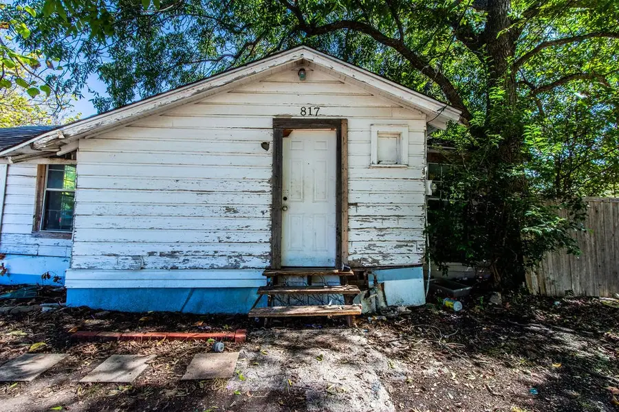 817 S Main Street, Farmersville, TX 75442 - #3