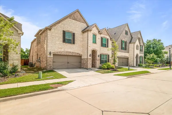 302 Dove Falls Drive, Argyle, TX 76226