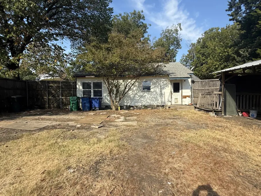 1800 Cottonwood Road, Carrollton, TX 75006 - #2