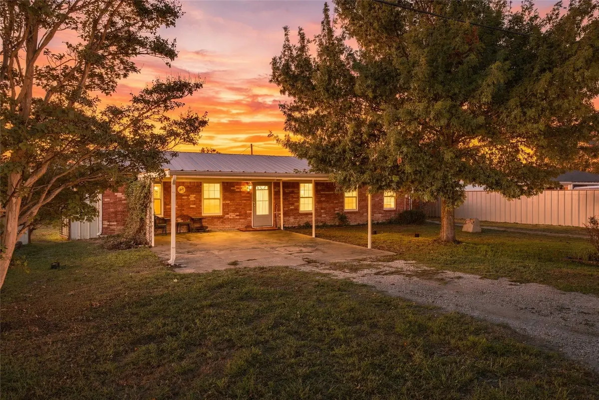 560 Green Acres Road, Weatherford, TX 76088 - #1
