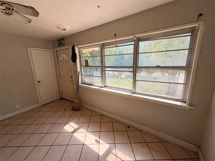 8109 Burroaks Drive, Dallas, TX 75217 - #3