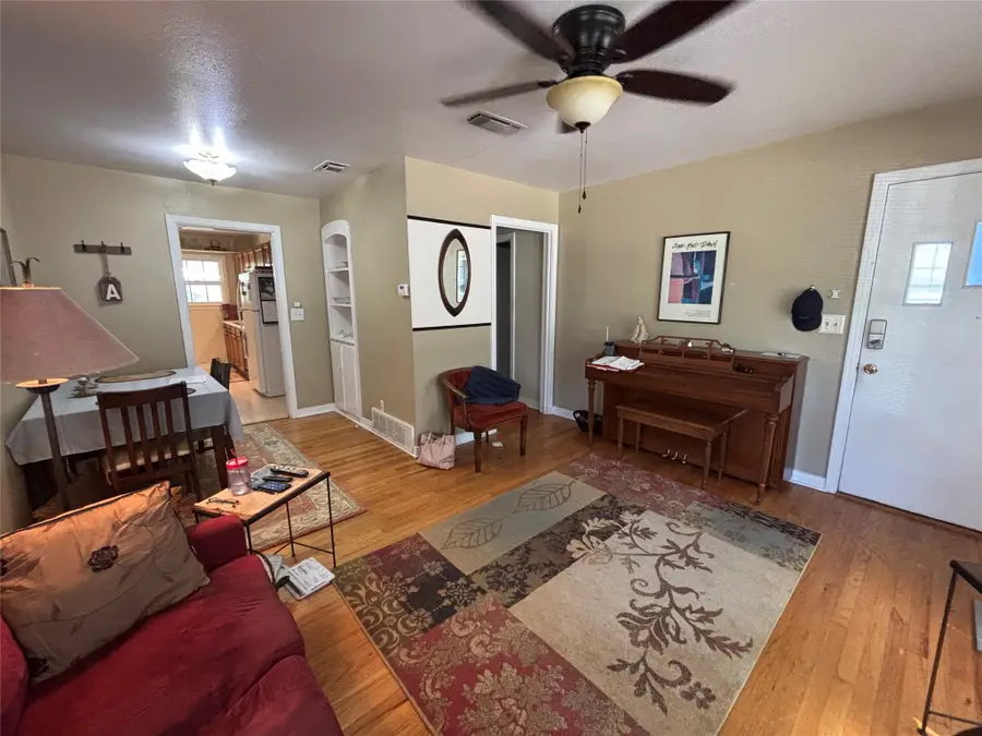 3712 Lafayette Avenue, Fort Worth, TX 76107 - #2