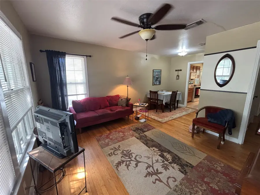 3712 Lafayette Avenue, Fort Worth, TX 76107 - #3