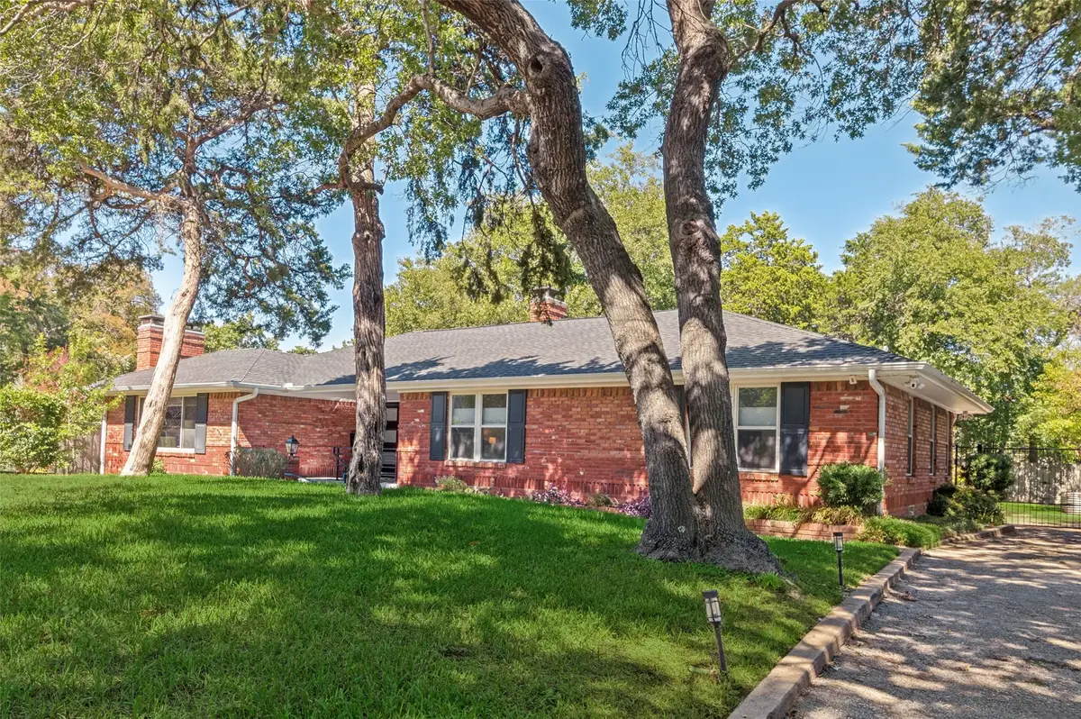 447 W Colorado Boulevard, Dallas, TX 75208 - #1