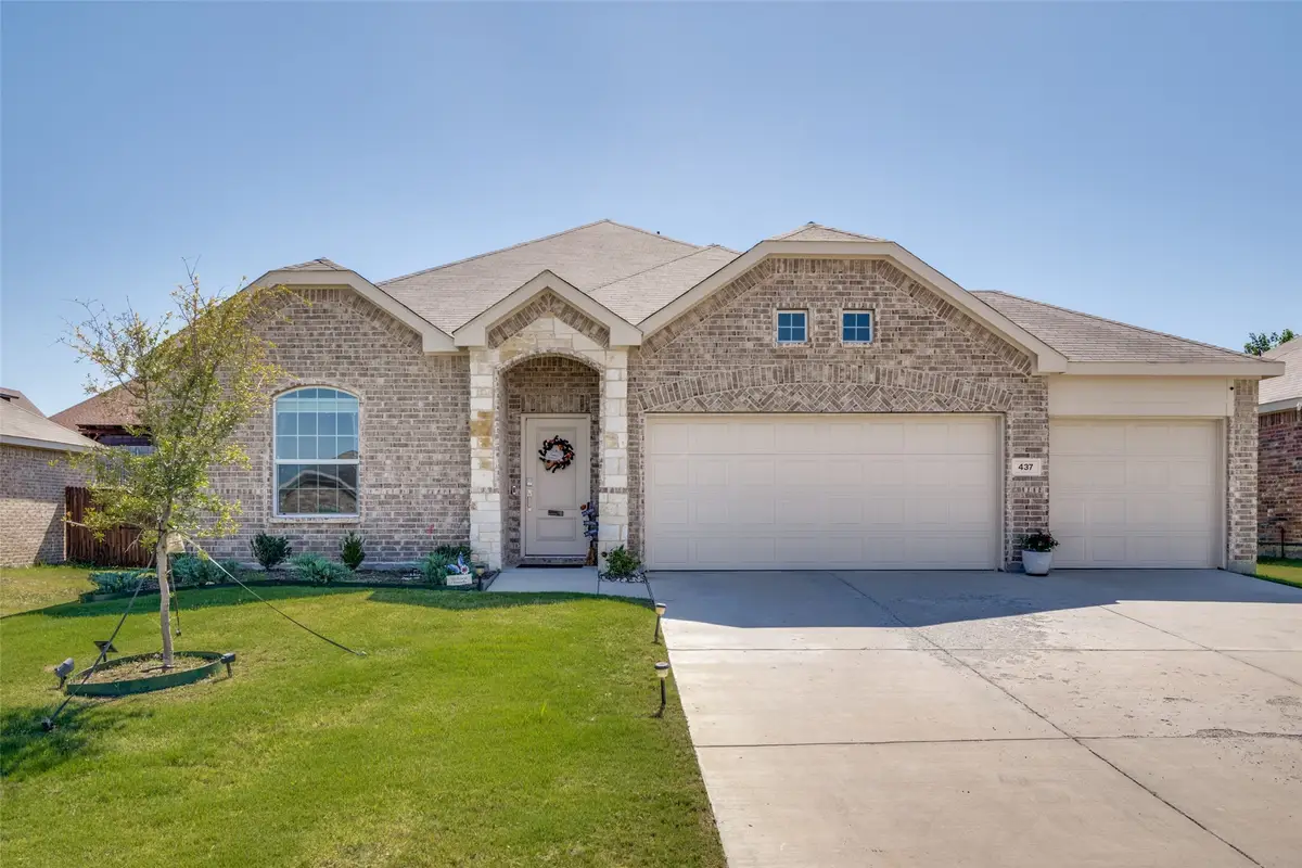 437 Ridge Drive, Justin, TX 76247 - #1
