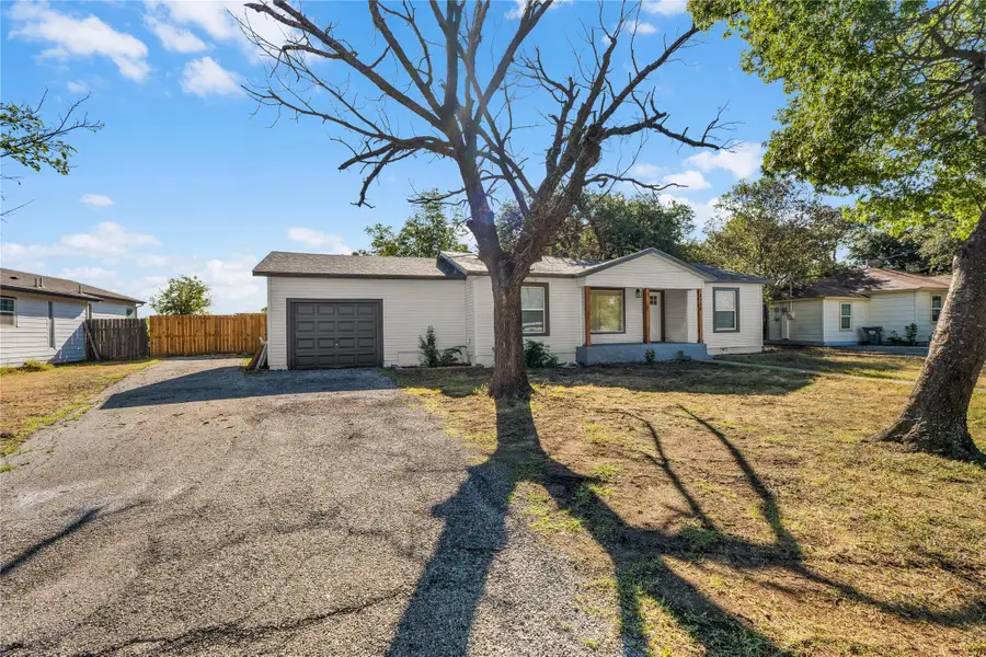 4548 Hodgkins Road, Lake Worth, TX 76135 - #2