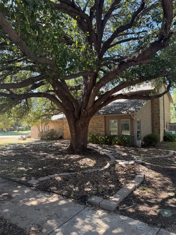 3626 Lake Pontchartrain Drive, Arlington, TX 76016