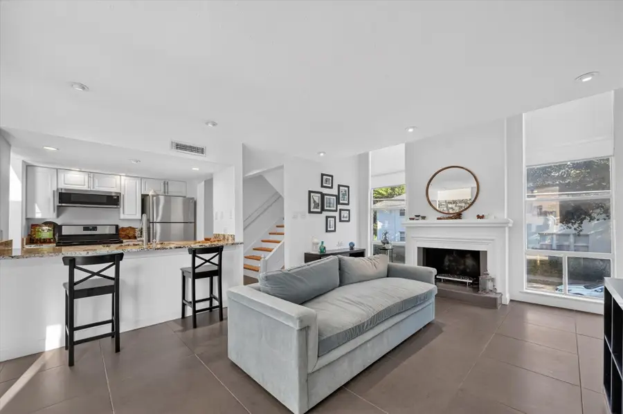 4003 Gilbert Avenue #7, Dallas, TX 75219 - #2